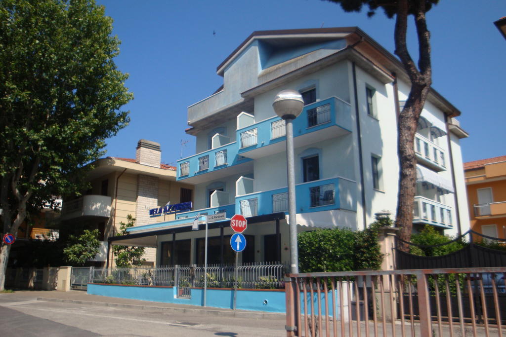 Hotel Vela Azzurra Римини Экстерьер фото